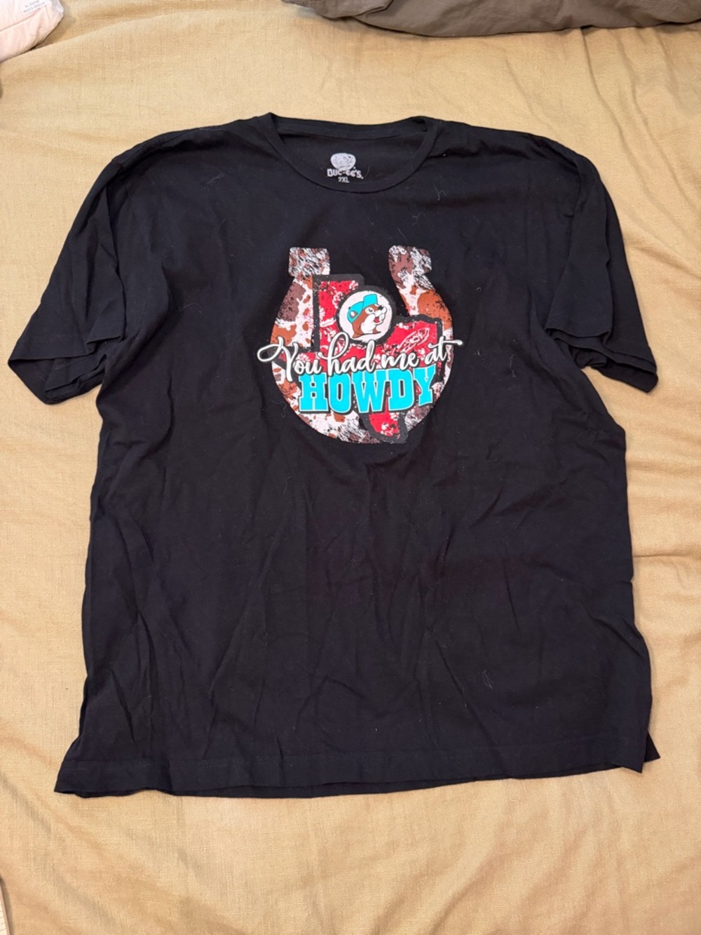 Buc-Ees 'You Had Me at Howdy' Short-Sleeve Graphic Tee